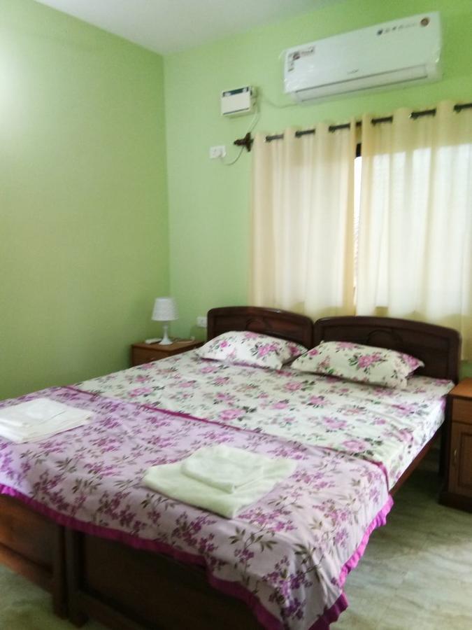 Shirley'S Guest House Majorda Exterior foto